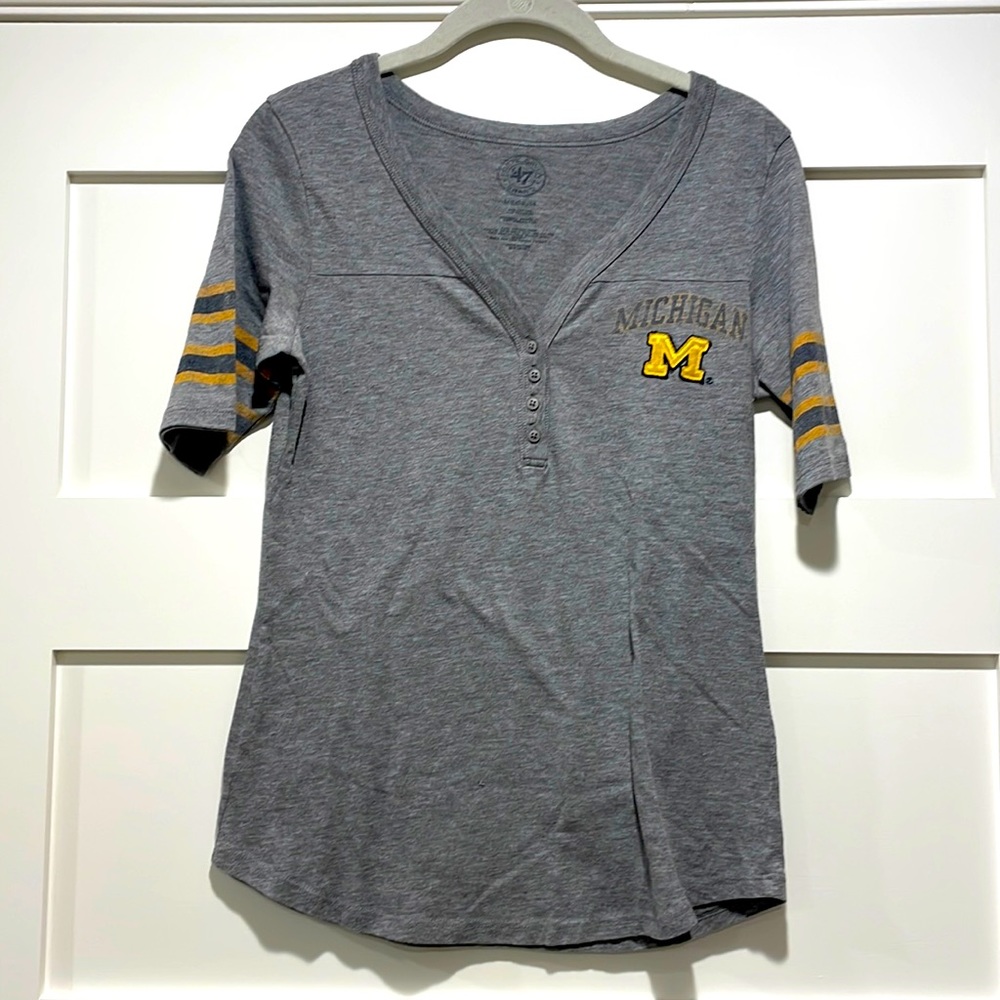 University of Michigan t with Appliqué and back logo